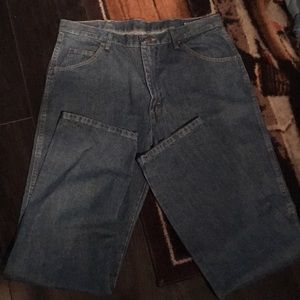 Wrangler regular fit.  38x34 NWT.